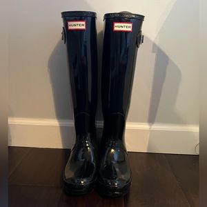 Hunter Woman’s Original Tall Gloss Rain Boots